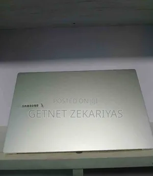 New Laptop Samsung 8GB Intel Core I5 SSD 256GB