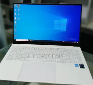 New Laptop HP 8GB Intel Core I5 SSD 256GB