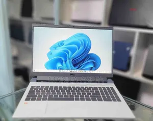 New Laptop Dell 16GB AMD Ryzen 7 SSD 512GB