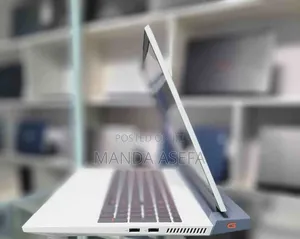 New Laptop Dell 16GB AMD Ryzen 7 SSD 512GB