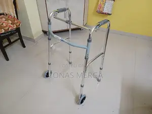 Walker/Walker Comes With an Height Adjustable Feature Easy