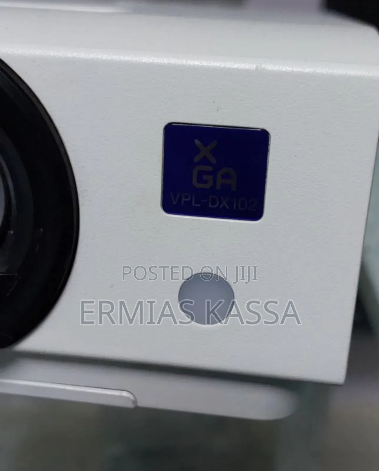 High Quality SONY Dx 102 Projector