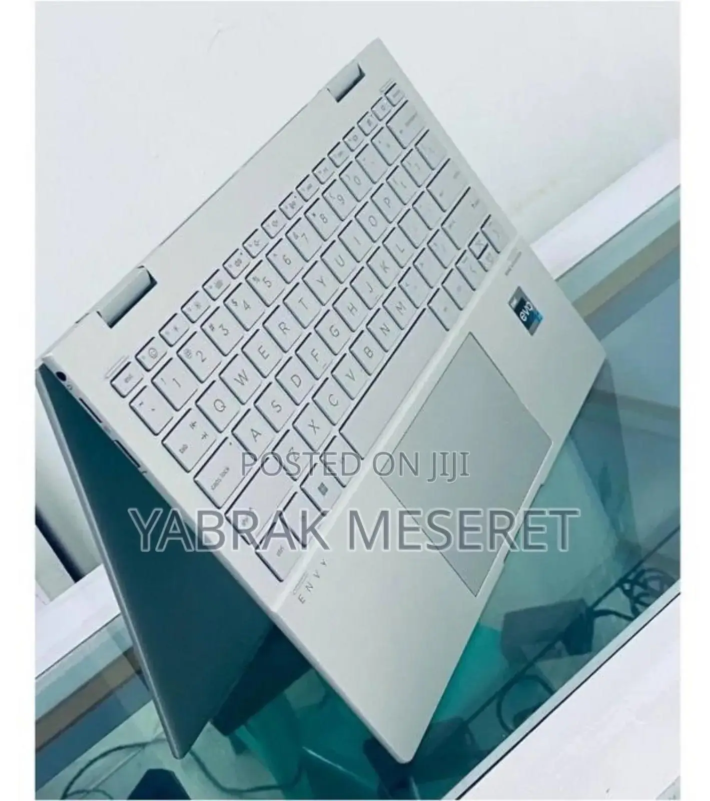 New Laptop HP Envy X360 8GB Intel Core i7 SSD 1T