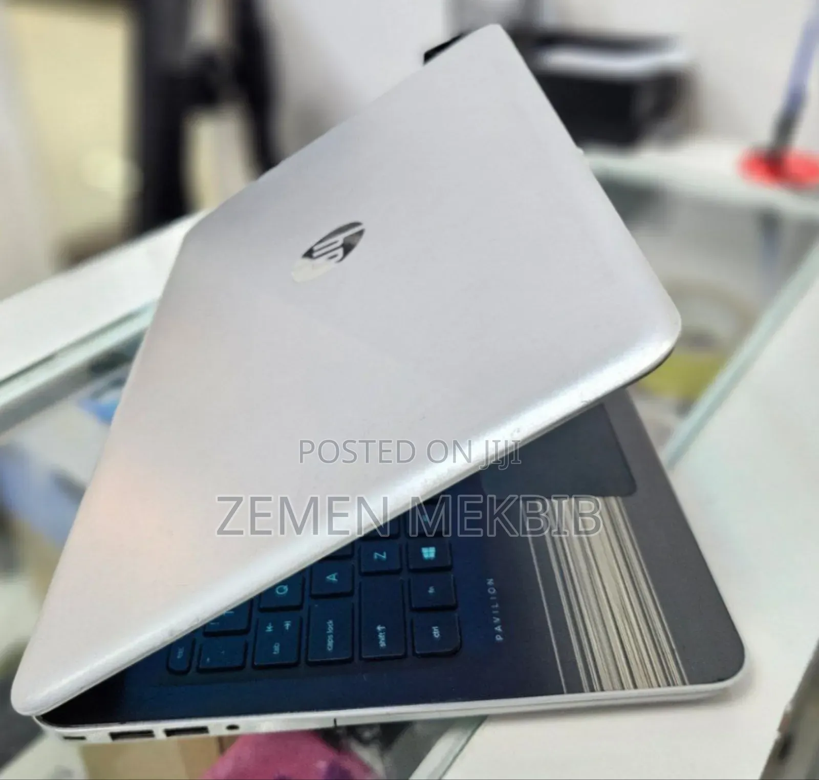 New Laptop HP Pavilion 15 8GB Intel Core I7 HDD 1T