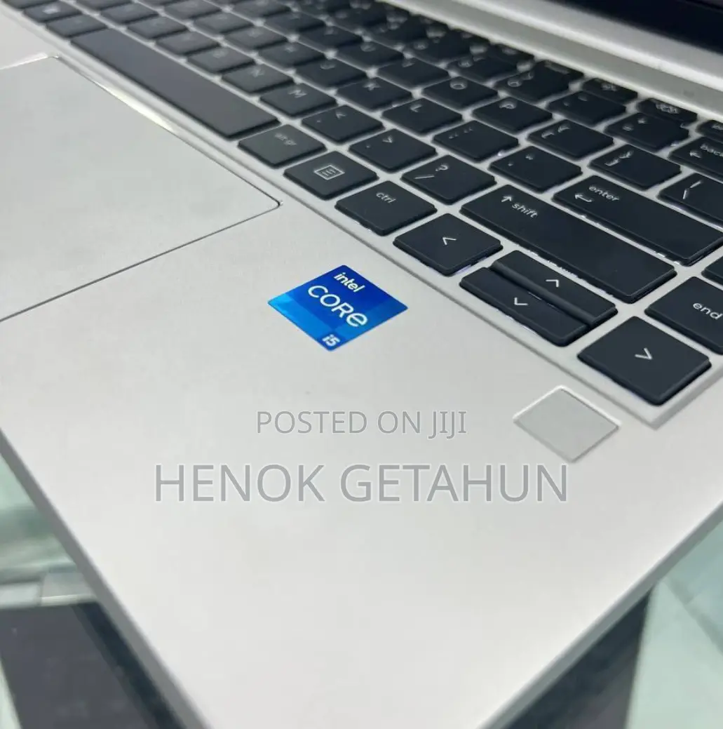 New Laptop HP Pavilion 15 8GB Intel Core I7 SSD 256GB