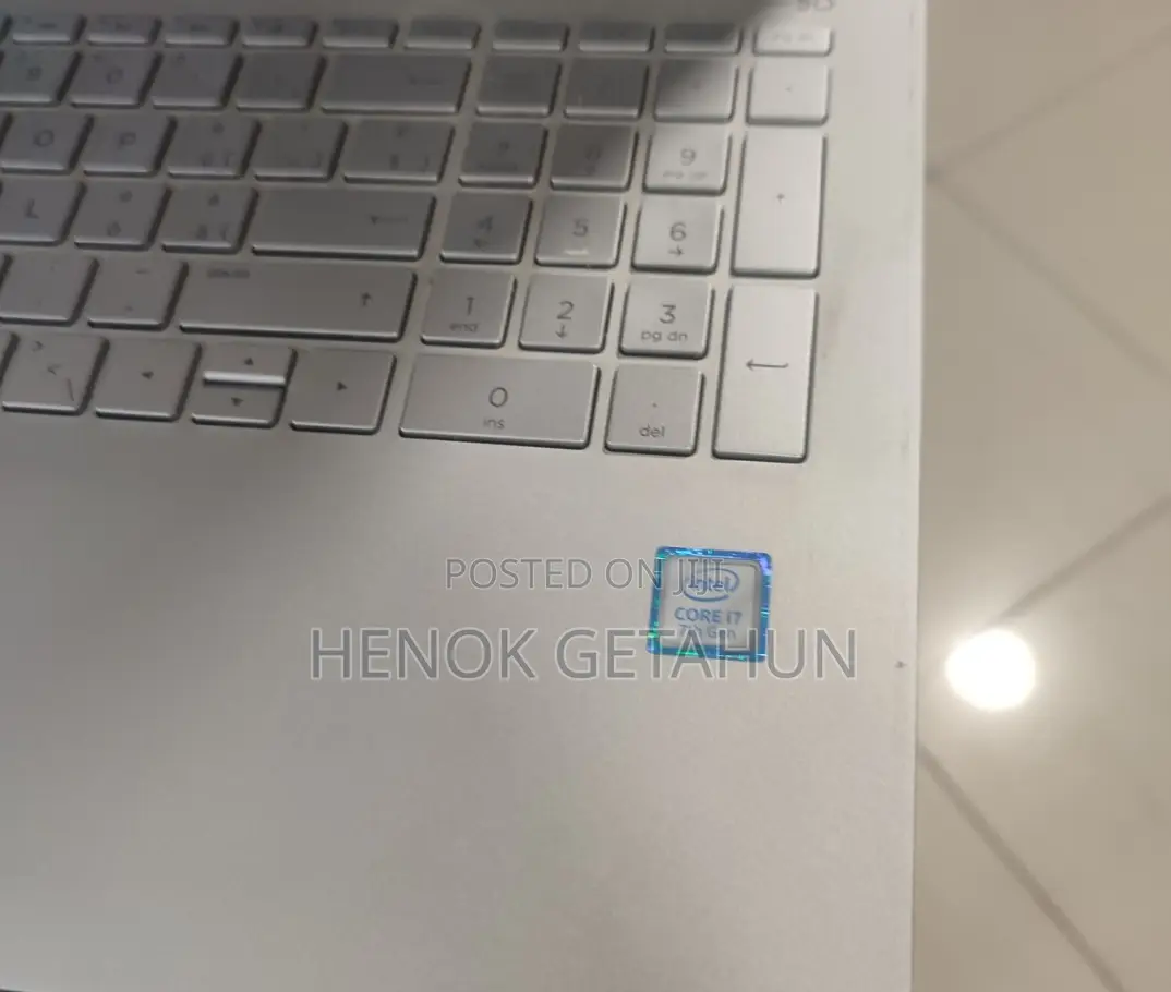 New Laptop HP Pavilion 15 8GB Intel Core I7 SSD 256GB