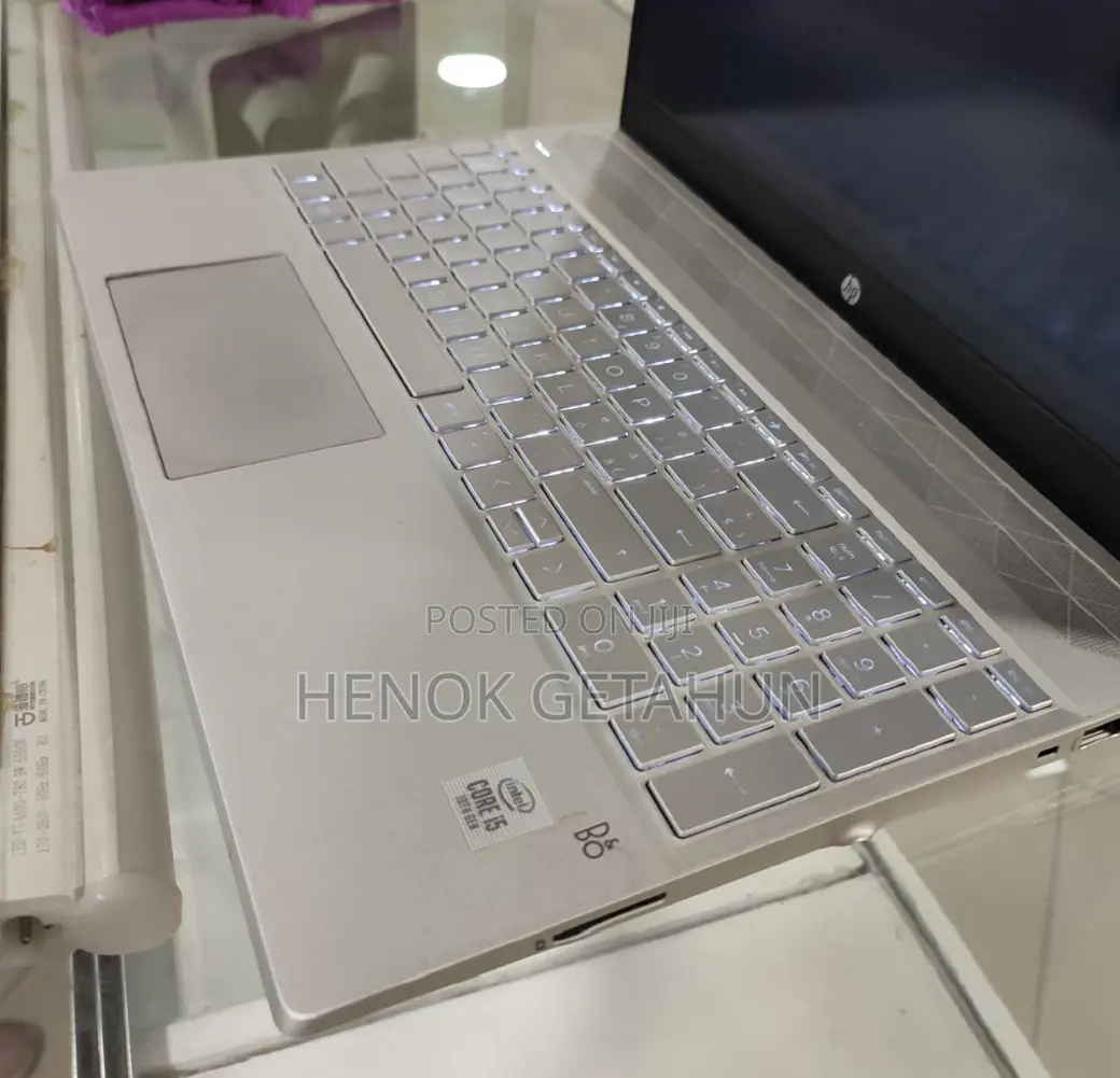 New Laptop HP Pavilion 15 16GB Intel Core I5 SSD 256GB