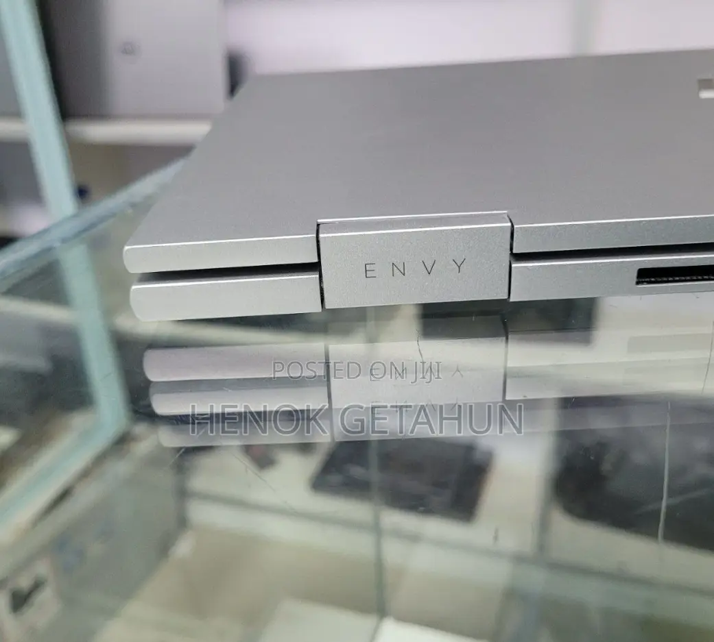 New Laptop HP Envy X360 16GB Intel Core I5 SSD 1T