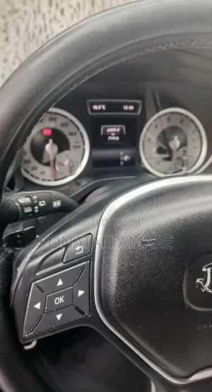 Mercedes-Benz A-Class 2013 Brown