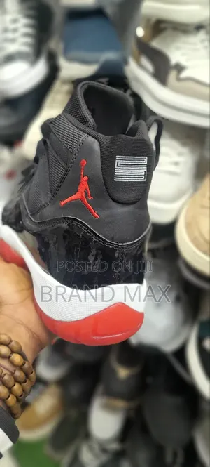 Photo - Air Jordan 11 Retro Bred Premium Quality