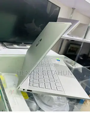 New Laptop HP Pavilion 15 8GB Intel Core I7 HDD+SSD 500GB