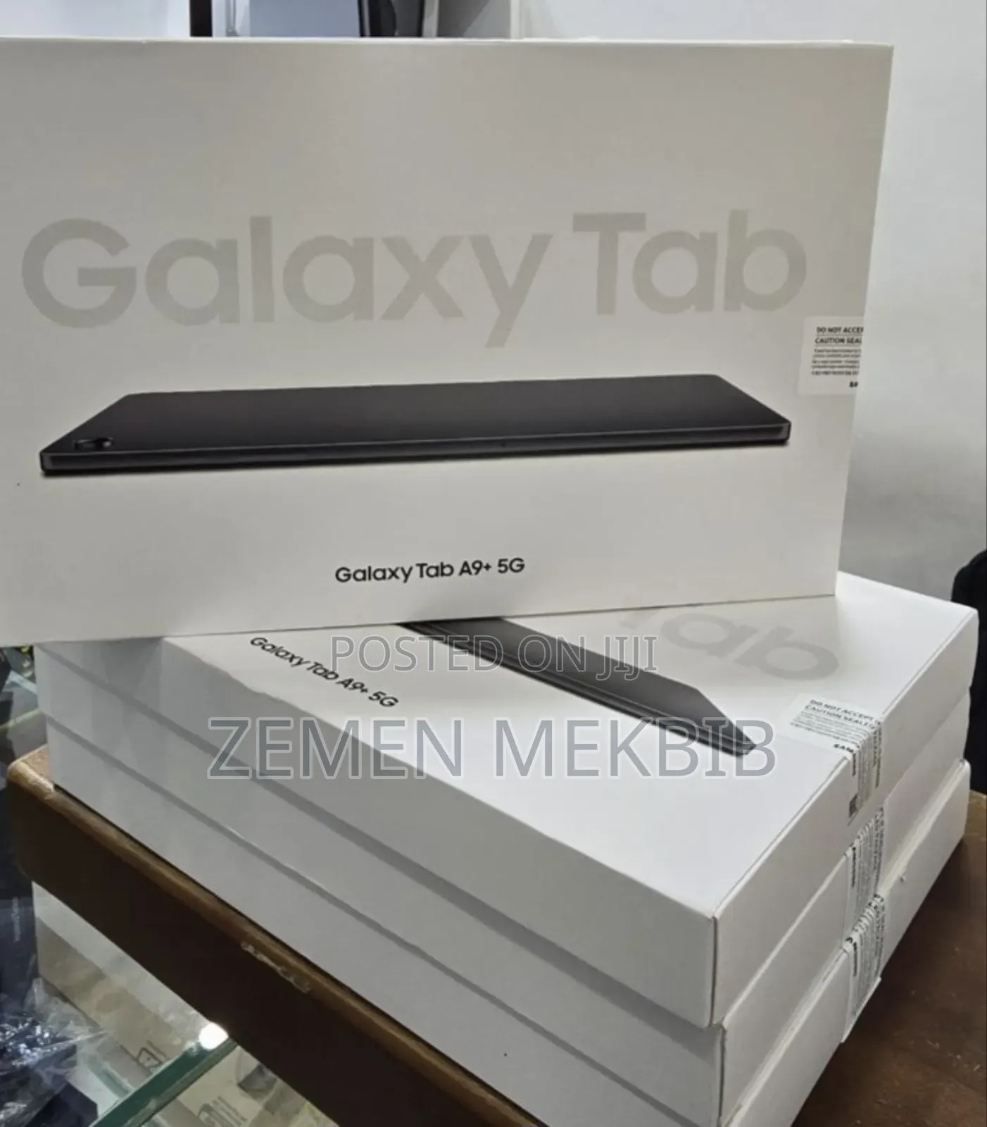 New Laptop Samsung 8GB SSD 128GB