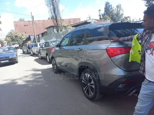 Chevrolet Captiva 2022 Gray