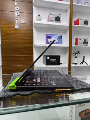 New Laptop Asus ROG Strix G15 16GB AMD Ryzen 9 SSD 512GB