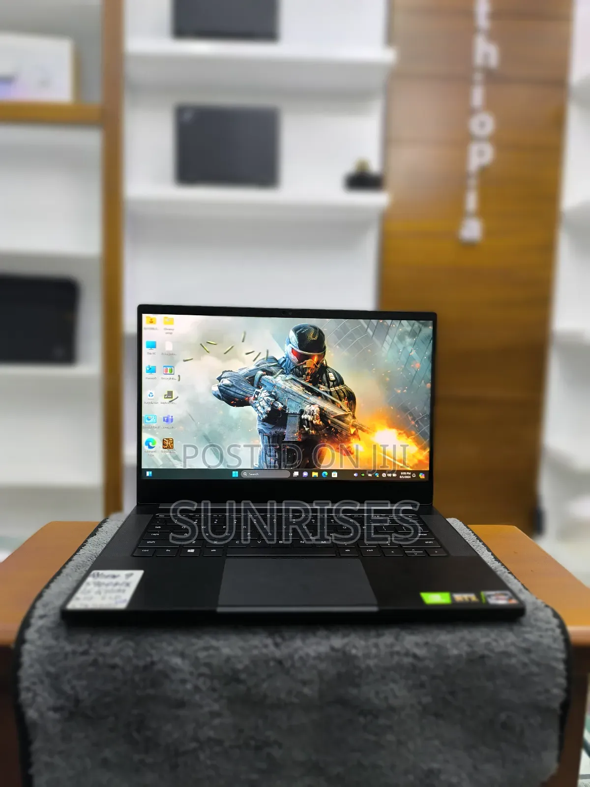 New Laptop Razer Blade 16GB AMD Ryzen 9 SSD 512GB