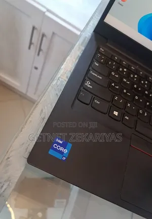 New Laptop Lenovo ThinkPad Yoga 8GB Intel Core I7 SSD 512GB