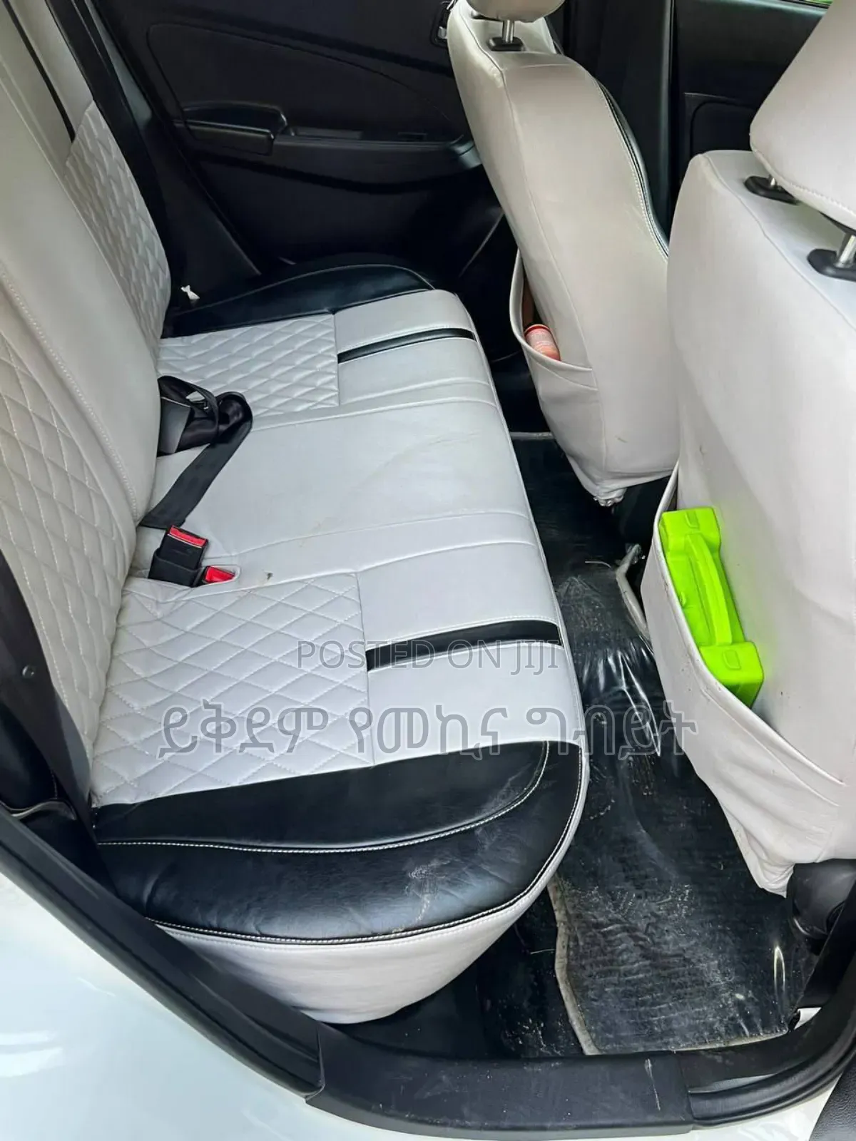 Suzuki Swift 2022 White