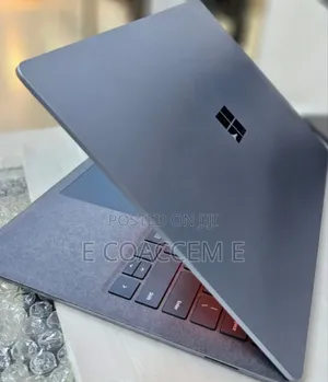 New Laptop Microsoft 8GB Intel Core I5 SSD 512GB