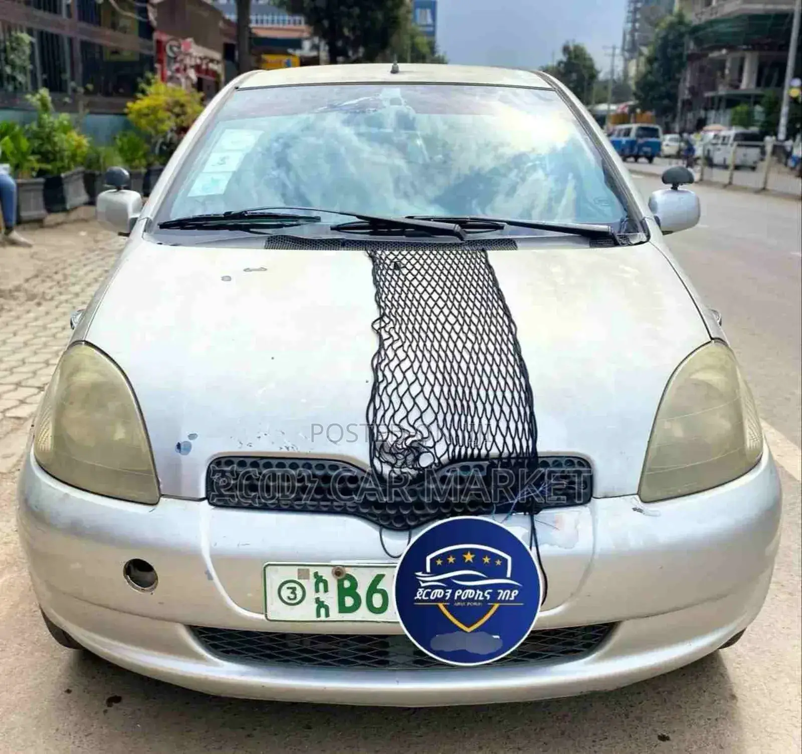 Toyota Vitz 2002 Silver