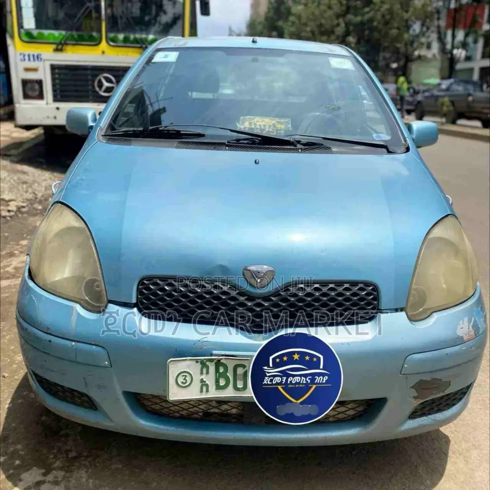 Toyota Vitz 2002 Blue