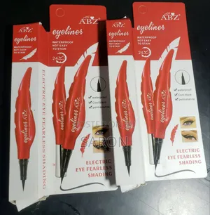 Photo - Waterproof Eyeliner