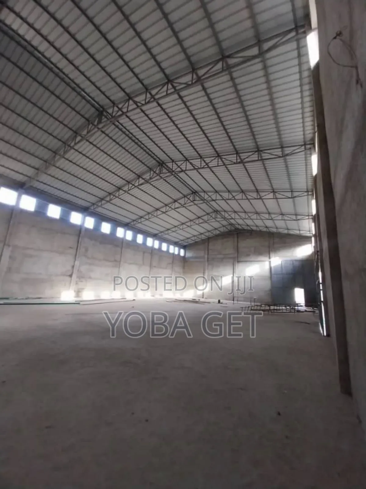 አስቸካይ የሚሸጥ መጋዘን