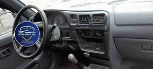 Toyota Hilux 2005 Gray