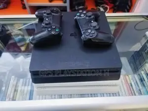 Photo - Playstation 4<Slim>Fifa 24