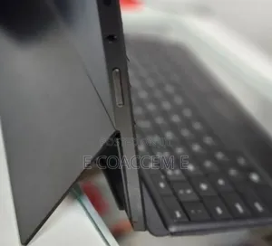 New Laptop Microsoft Surface 2GB Intel Xeon SSD 32GB