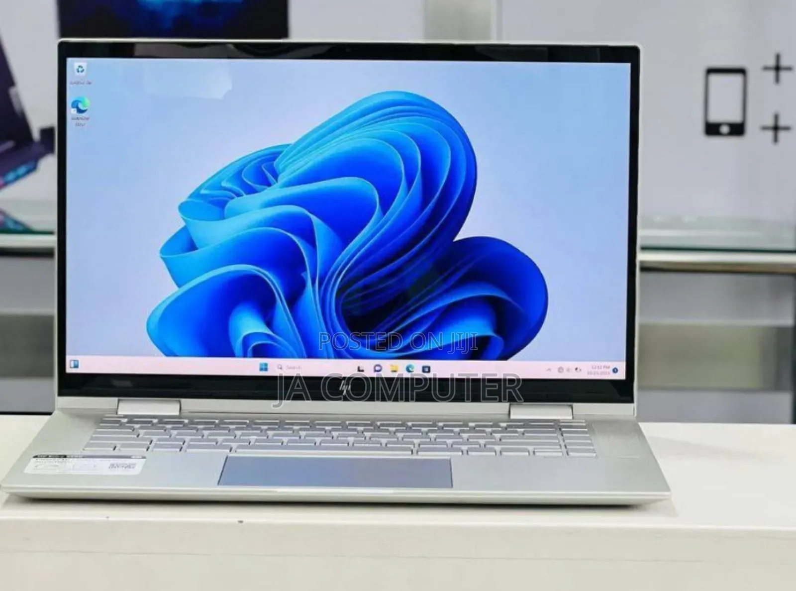 New Laptop HP Envy X360 8GB Intel Core I5 SSD 512GB