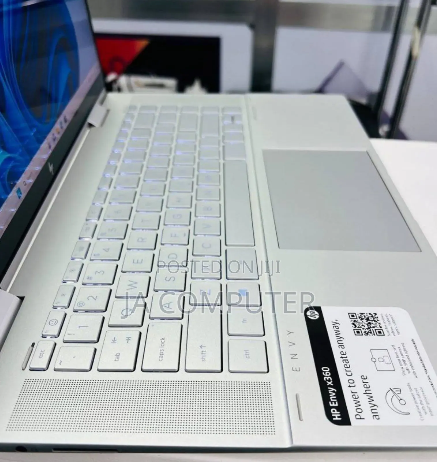 New Laptop HP Envy X360 8GB Intel Core I5 SSD 512GB