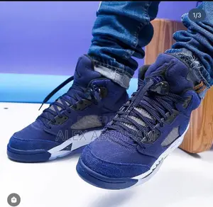 Jordan 5 “Midnight Navy”
