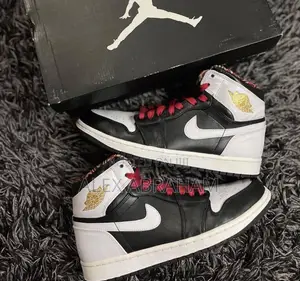 Photo - Jordan 1 “ Las Vegas “