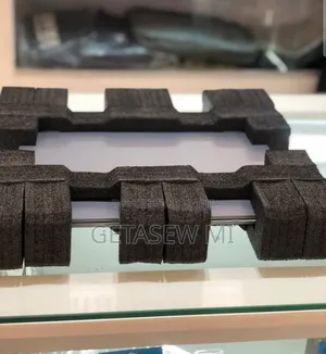 New Laptop Lenovo LOQ 15IRH8 16GB Intel Core I5 SSD 512GB