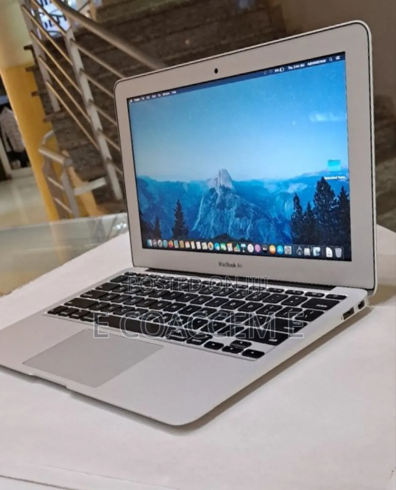 New Laptop Apple MacBook Air 4GB Intel Core I5 SSD 128GB