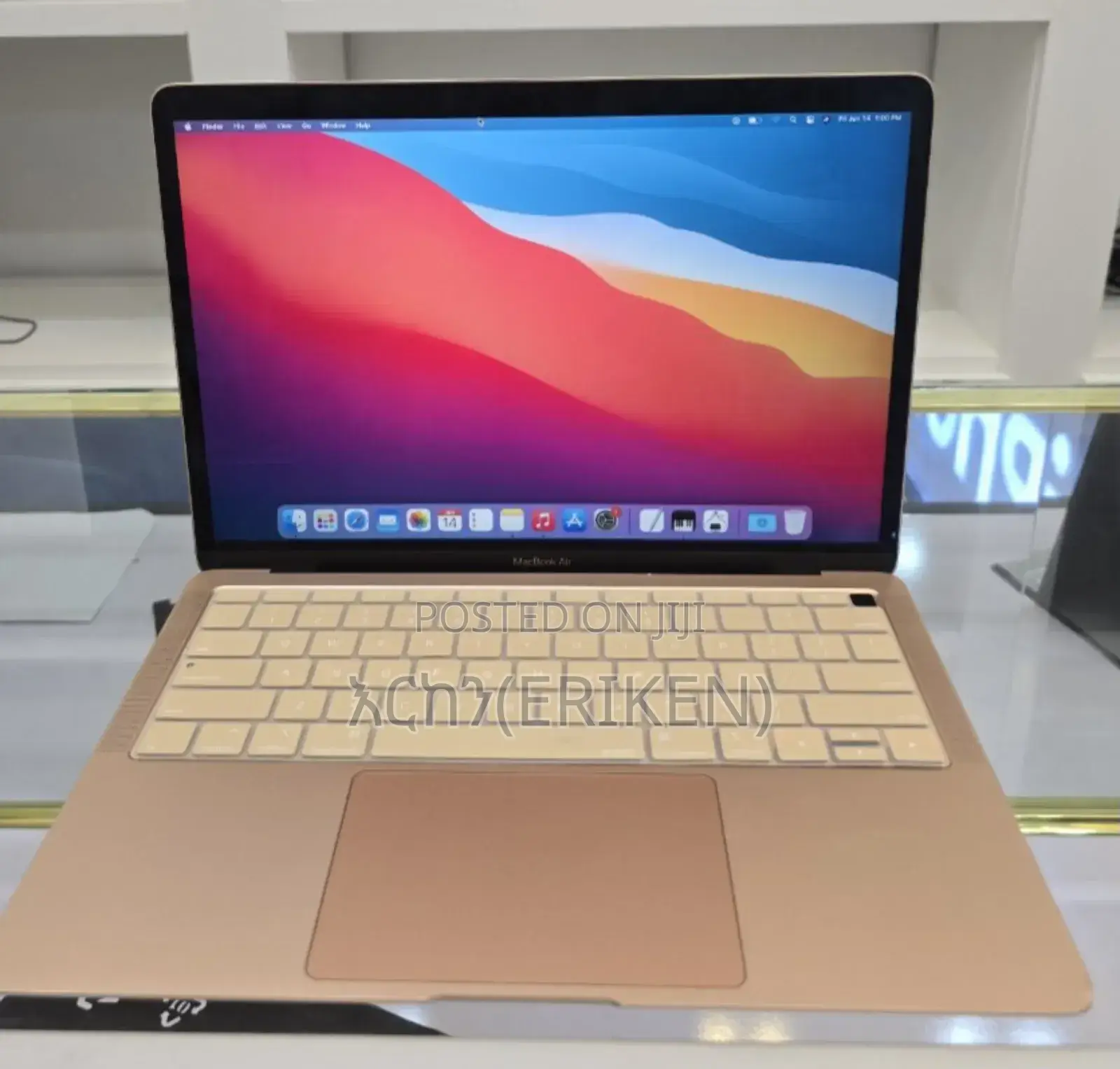 New Laptop Apple MacBook Air 2020 M1 8GB Apple M1 SSD 256GB