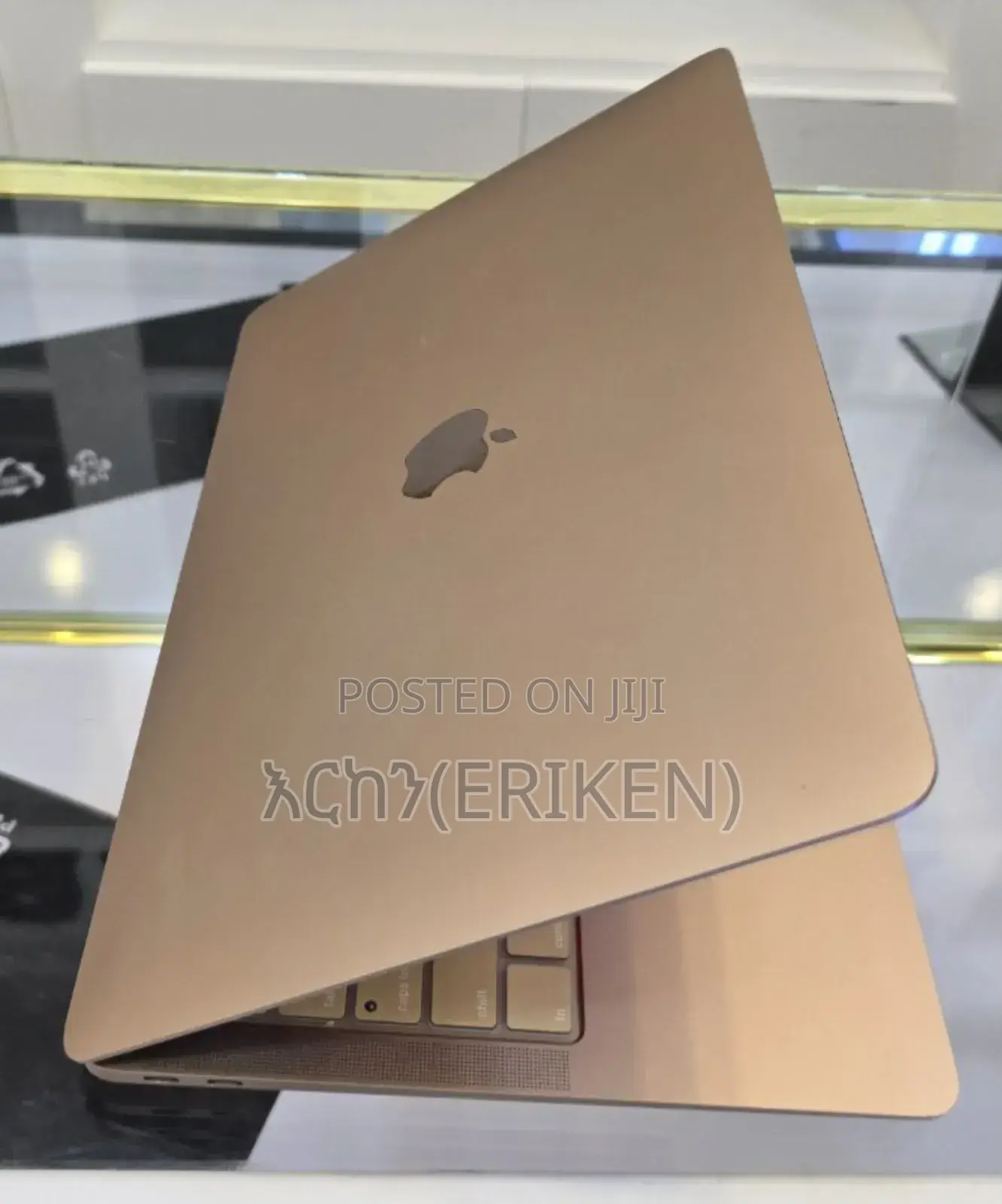 New Laptop Apple MacBook Air 2020 M1 8GB Apple M1 SSD 256GB