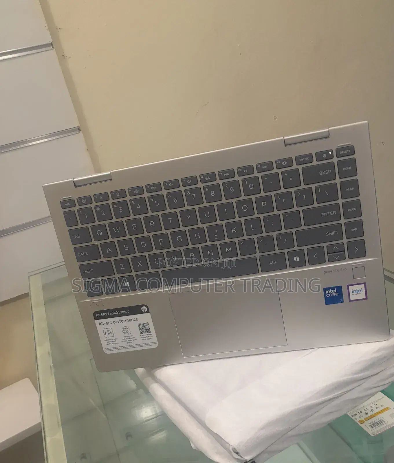 New Laptop HP Envy X360 16GB Intel Core I7 SSD 1T