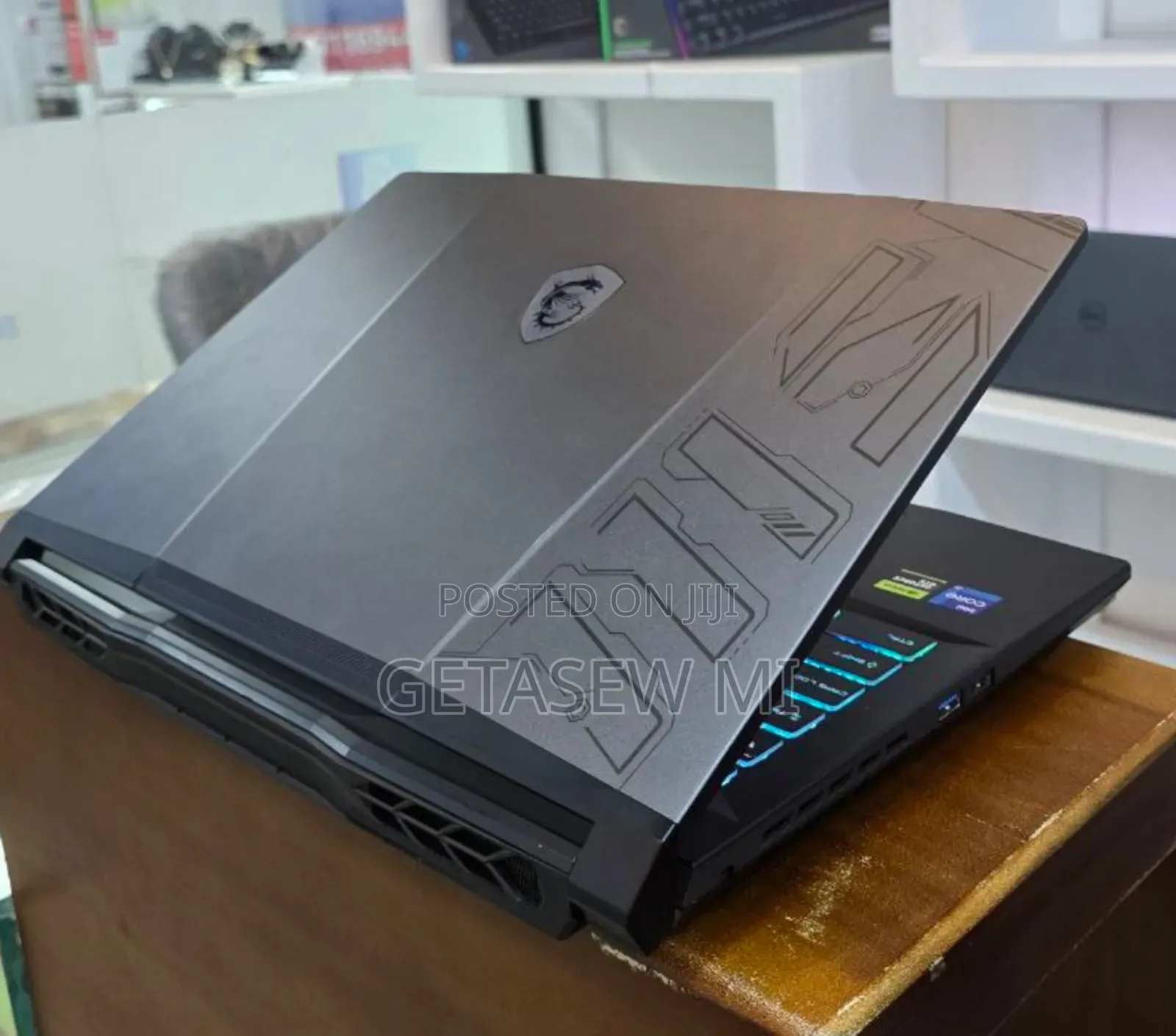 New Laptop MSI Pulse GL66 16GB Intel Core I7 SSD 1T