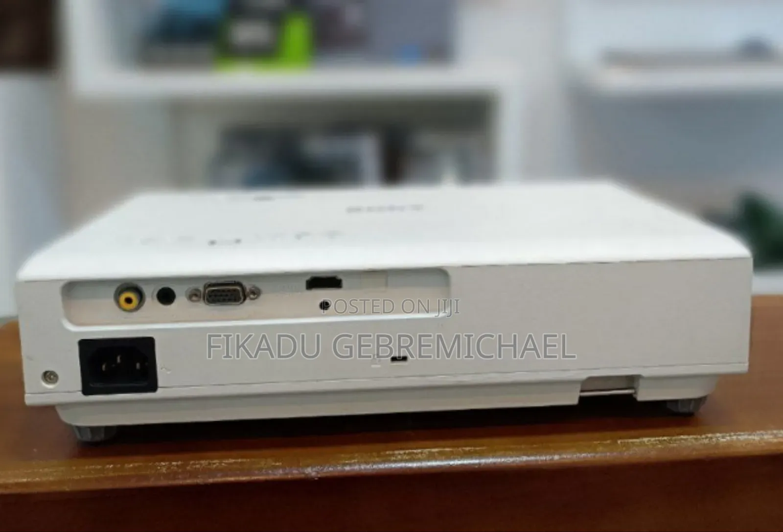 Sony Projector VPL-DX100