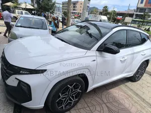 Hyundai Tucson 2021 White