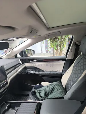 Volkswagen ID.6 2022 Blue