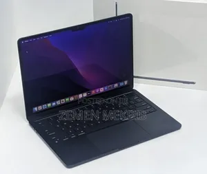 New Laptop Apple MacBook Air 2022 M2 8GB SSD 500GB