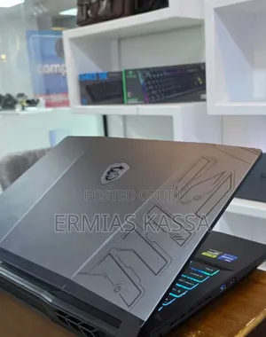 New Laptop MSI Pulse GL76 16GB Intel Core I7 SSD 1T