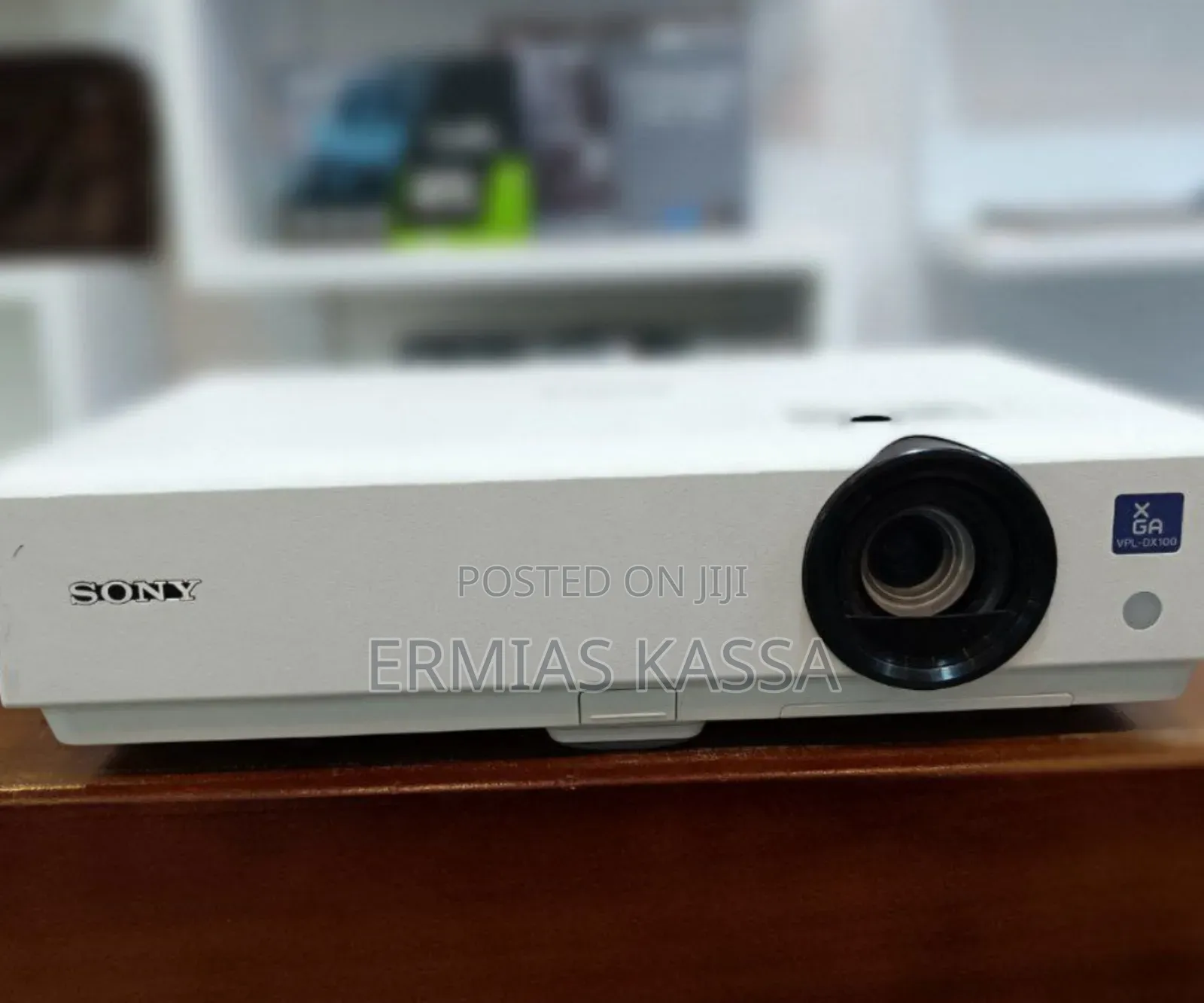 Sony Projector VPL-DX100