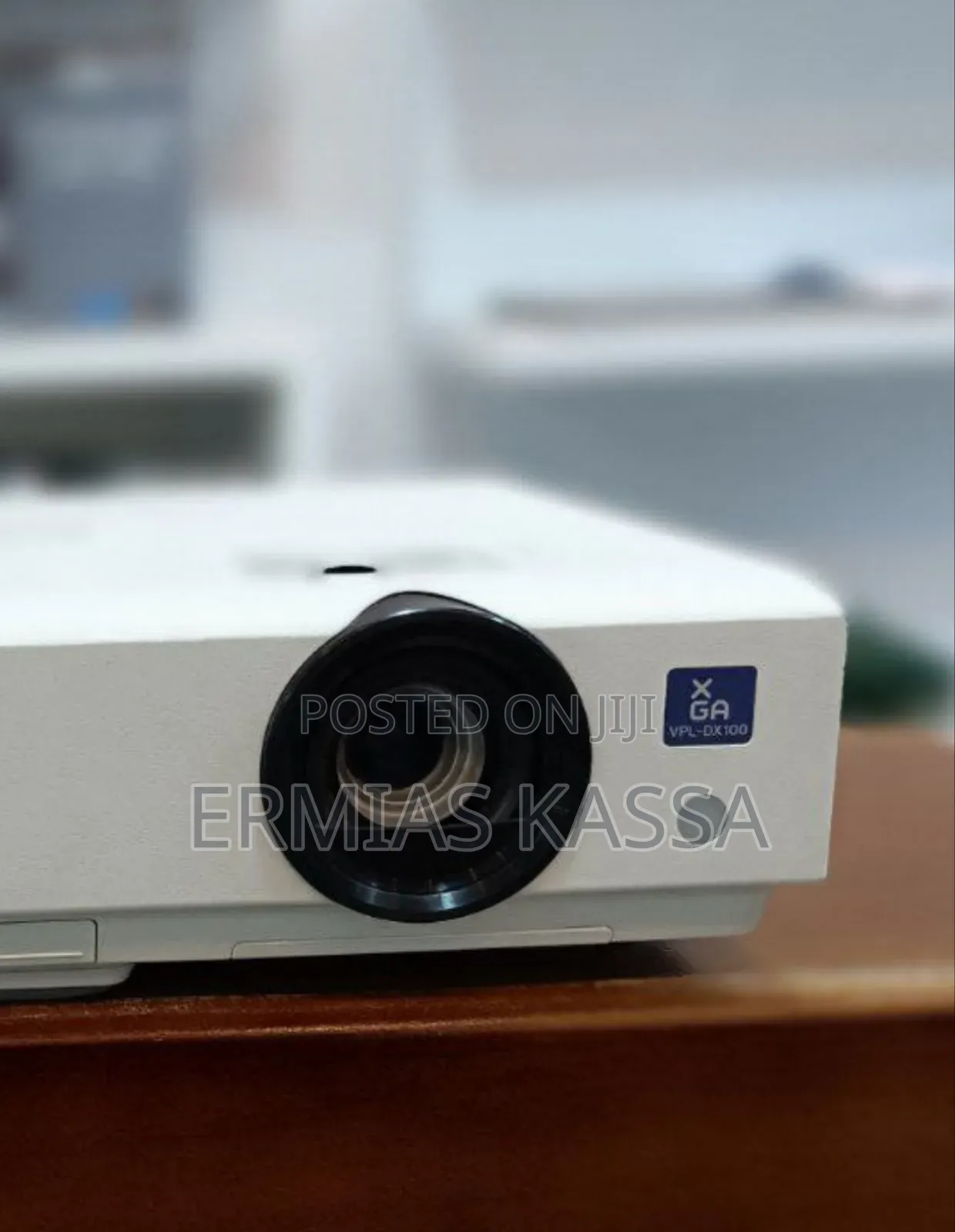 Sony Projector VPL-DX100