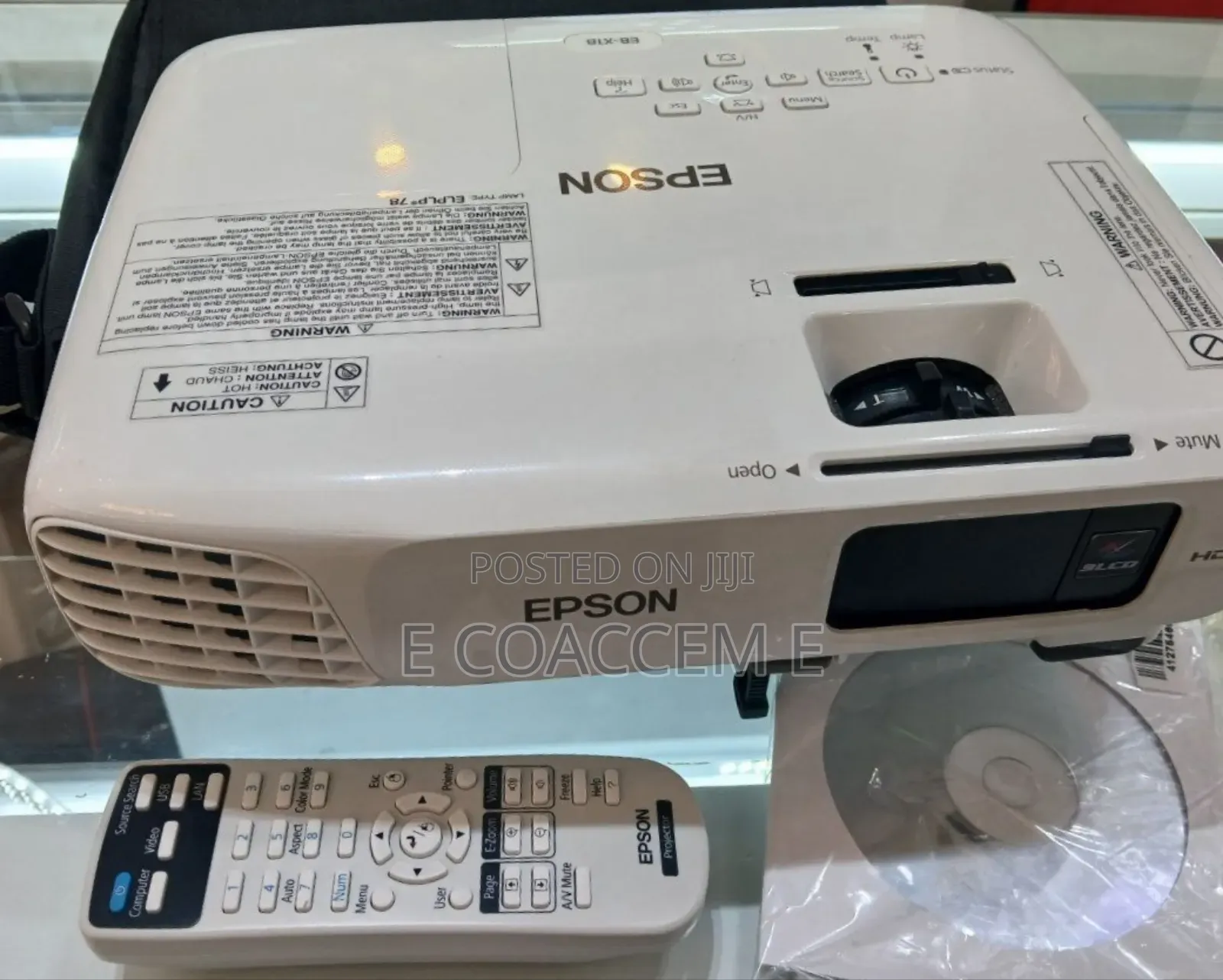 Brand New EPSON Projector With Bag, Remote