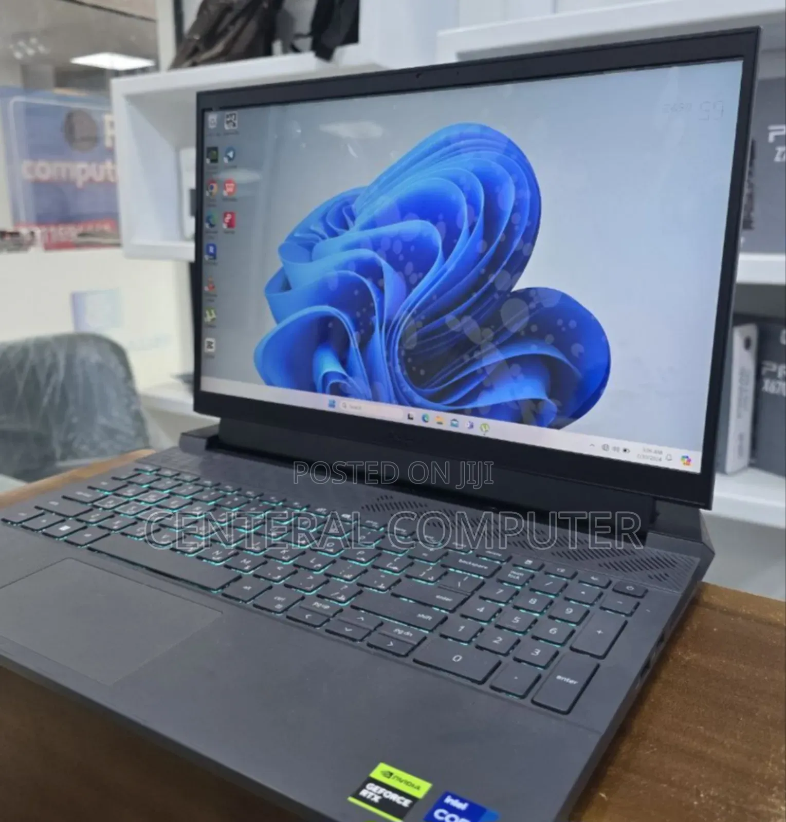 New Laptop Dell G GB Intel Core I7 SSD 1T