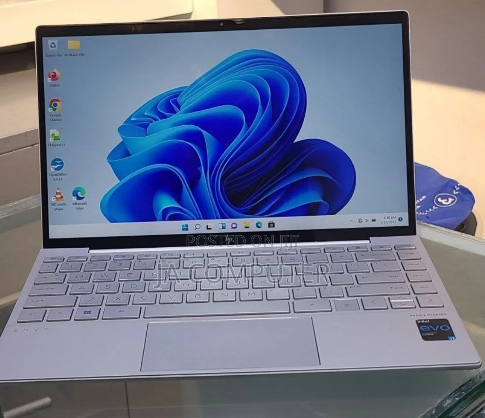 New Laptop HP Envy X360 8GB Intel Core I7 SSD 512GB