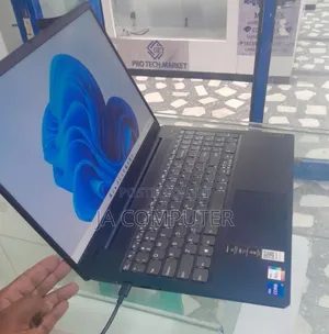 Photo - New Laptop Lenovo Flex 5 12GB Intel Core I7 SSD 512GB